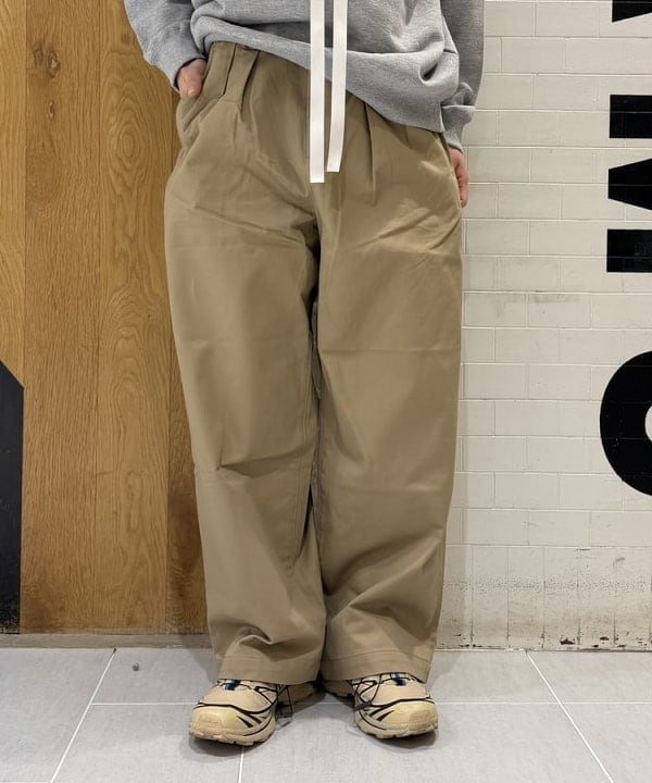 マツミヤさんの「BEAMS WOMEN｜【別注】GOOD ROCK SPEED / CP スウェット」を使ったコーディネート