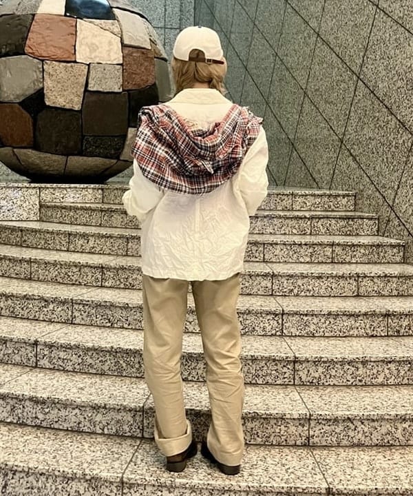 小原 もこさんの「BEAMS WOMEN｜マドラス チェック ブルゾン」を使ったコーディネート