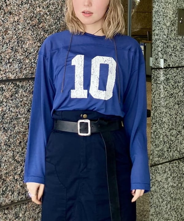 小原 もこさんの「BEAMS WOMEN｜ダブルニー タイト スカート」を使ったコーディネート