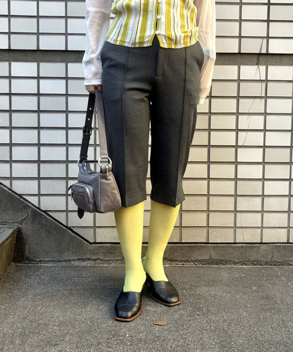 カタヤマ アヤさんの「BEAMS WOMEN｜マルチストライプ ニット キャミソール」を使ったコーディネート