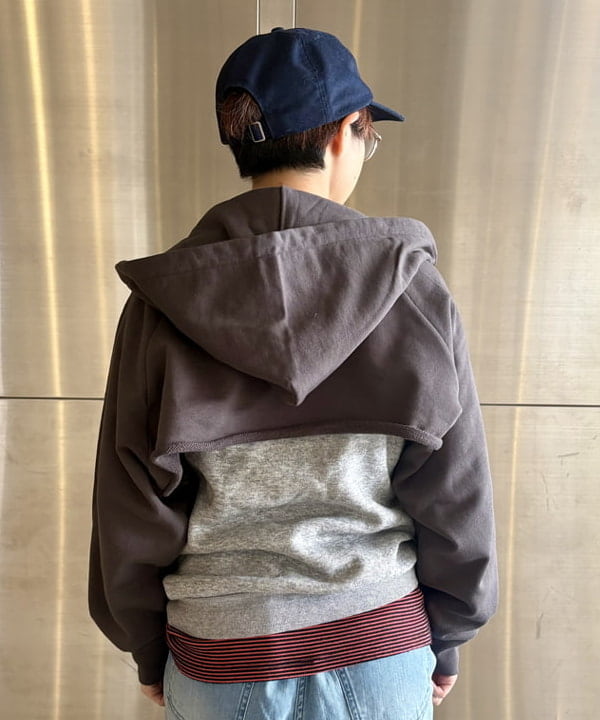 みりさんの「【別注】Gramicci / 5ポケット ワイド デニム ＜着回し力抜群＞」を使ったコーディネート