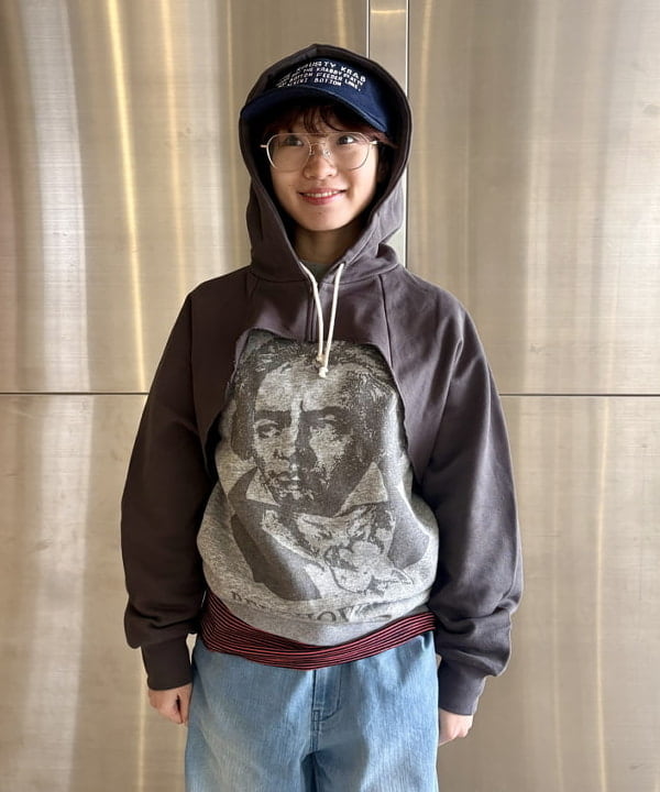 みりさんの「【別注】Gramicci / 5ポケット ワイド デニム ＜着回し力抜群＞」を使ったコーディネート