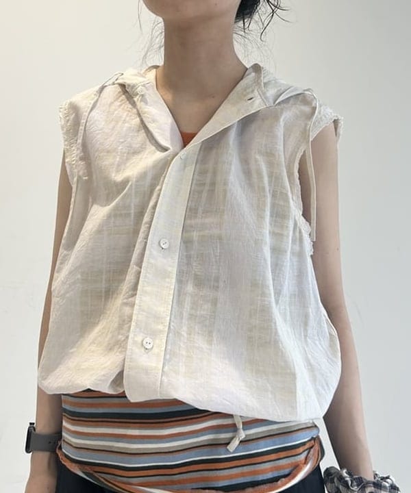 清水 彩乃さんの「BEAMS WOMEN｜チェック & デニム シュシュ 3SET」を使ったコーディネート