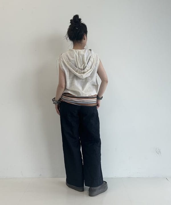 清水 彩乃さんの「BEAMS WOMEN｜チェック & デニム シュシュ 3SET」を使ったコーディネート