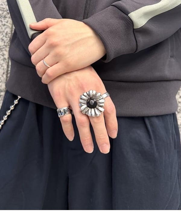 配島 孝明さんの「BEAMS WOMEN｜【別注】FRED PERRY / トラックジャケット」を使ったコーディネート