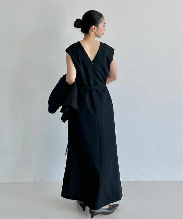 佐藤 美樹さんの「BEAMS WOMEN｜ドライカルゼ ベルテッド ジャケット」を使ったコーディネート