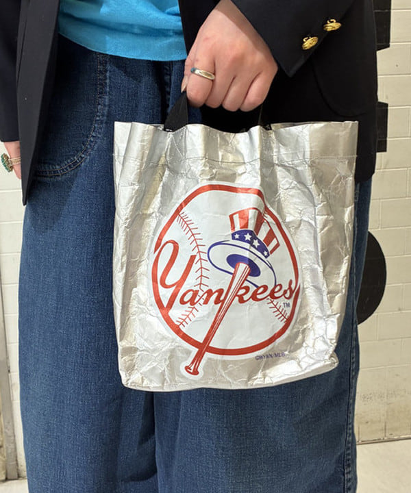 キラリさんの「BEAMS WOMEN｜コンバット ウール 3ボタン ブレザー」を使ったコーディネート