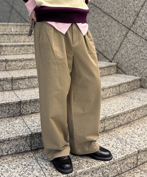 配島 孝明さんの「BEAMS WOMEN｜ワイドフィット 7ゲージ ラガー ニットポロシャツ」を使ったコーディネート