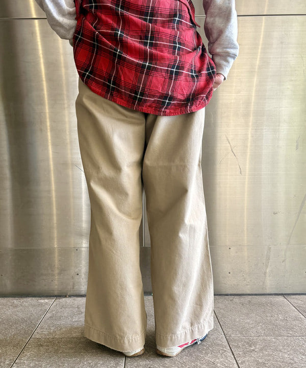 みりさんの「【別注】HEAR MY NAME &times; maturely / ニュアンス チノ」を使ったコーディネート