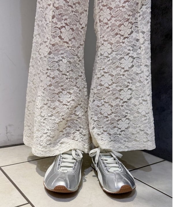 庭野 優紀さんの「BEAMS WOMEN｜レース シアー フレア パンツ」を使ったコーディネート