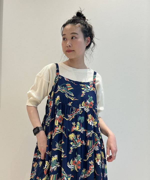 清水 彩乃さんの「BEAMS WOMEN｜ダメージ サーマル Tシャツ」を使ったコーディネート