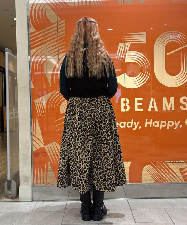 マツモト アカネさんの「BEAMS WOMEN｜【別注】PENNY / Print Vest」を使ったコーディネート