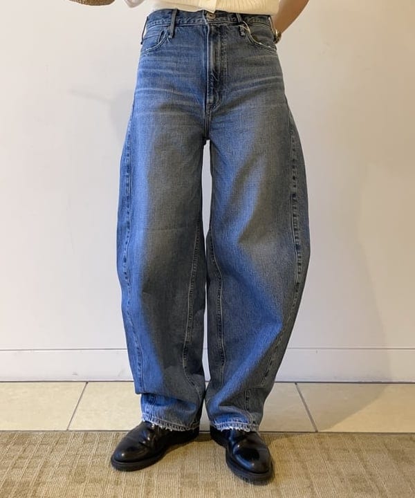 SAKAIさんの「BEAMS WOMEN｜ドライカルゼ ベルテッド ジャケット」を使ったコーディネート