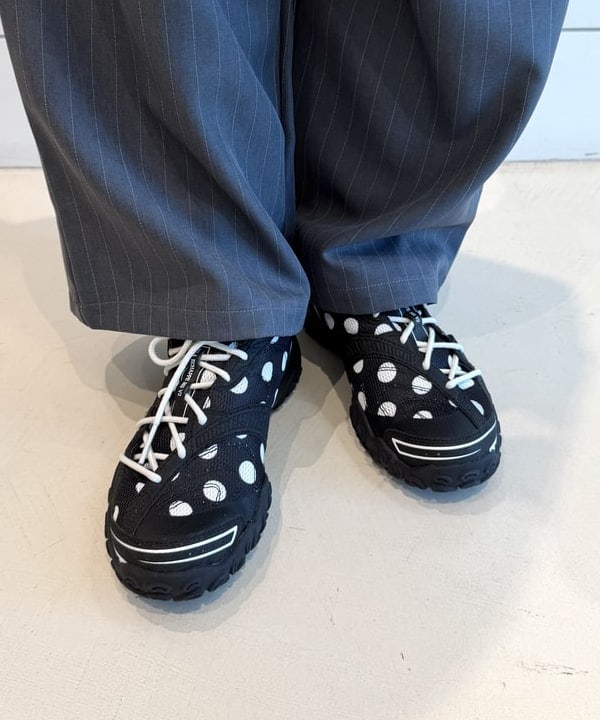 松本 佳菜子さんの「BEAMS WOMEN｜リボン チェーン バッグ」を使ったコーディネート