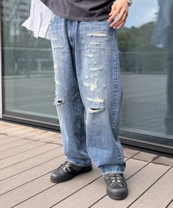 BAKU(東江 漠)さんの「BEAMS WOMEN｜バックボタンシャツ」を使ったコーディネート