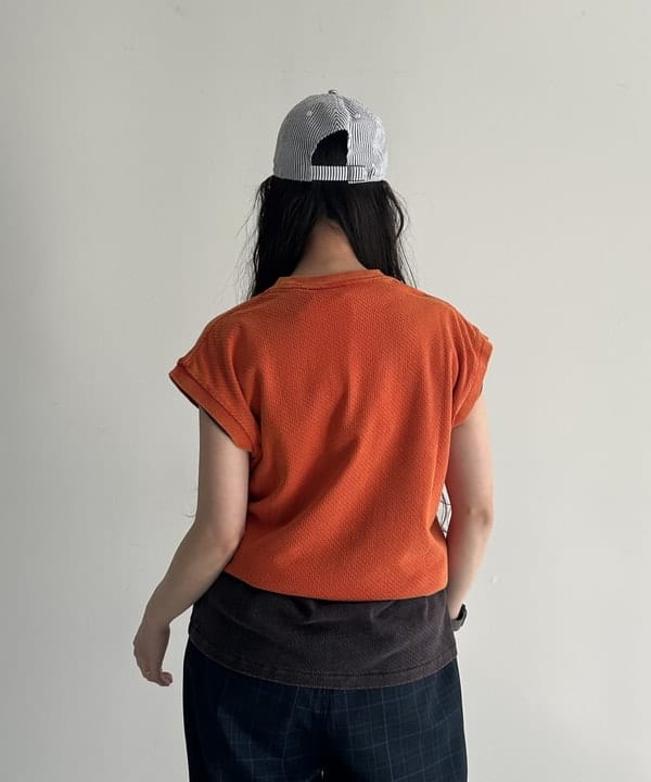 清水 彩乃さんの「BEAMS WOMEN｜【別注】Gramicci / チェック イージーパンツ」を使ったコーディネート