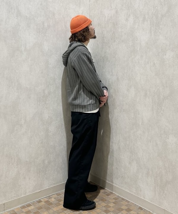 吉田 洸輝さんの「BEAMS WOMEN｜【別注】Gramicci / ワイド ツイルパンツ」を使ったコーディネート