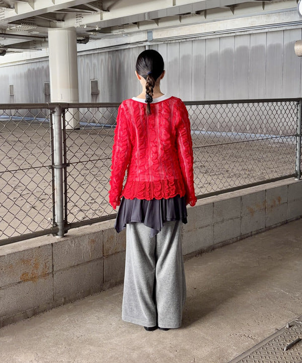 むりょさんの「BEAMS WOMEN｜イレギュラー ヘム ミニスカート」を使ったコーディネート