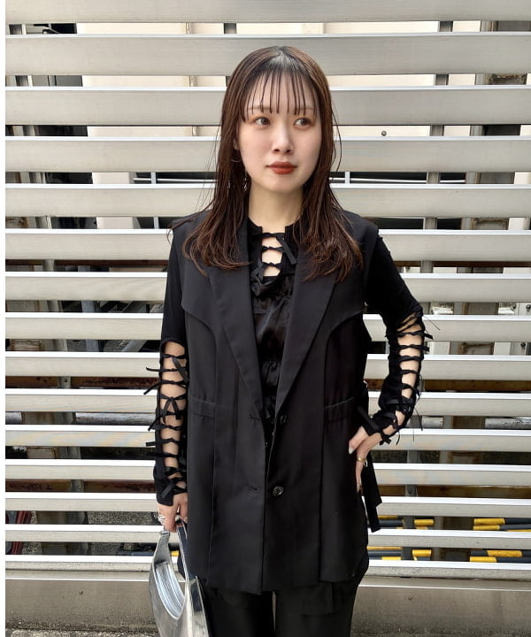 カタヤマ アヤさんの「BEAMS WOMEN｜ハーフ レイヤード パンツ」を使ったコーディネート