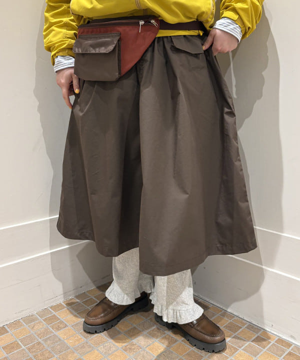 イガラシさんの「BEAMS WOMEN｜▲【別注】THE NORTH FACE PURPLE LABEL / フィールド ジャンパー スカート」を使ったコーディネート