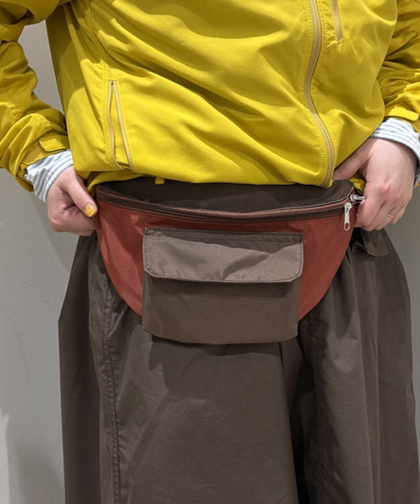 イガラシさんの「BEAMS WOMEN｜▲【別注】THE NORTH FACE PURPLE LABEL / フィールド ジャンパー スカート」を使ったコーディネート