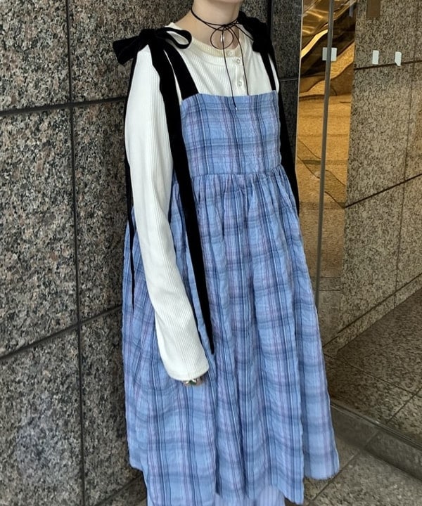 森本 理絵さんの「BEAMS WOMEN｜RIB レイヤード カーディガン」を使ったコーディネート