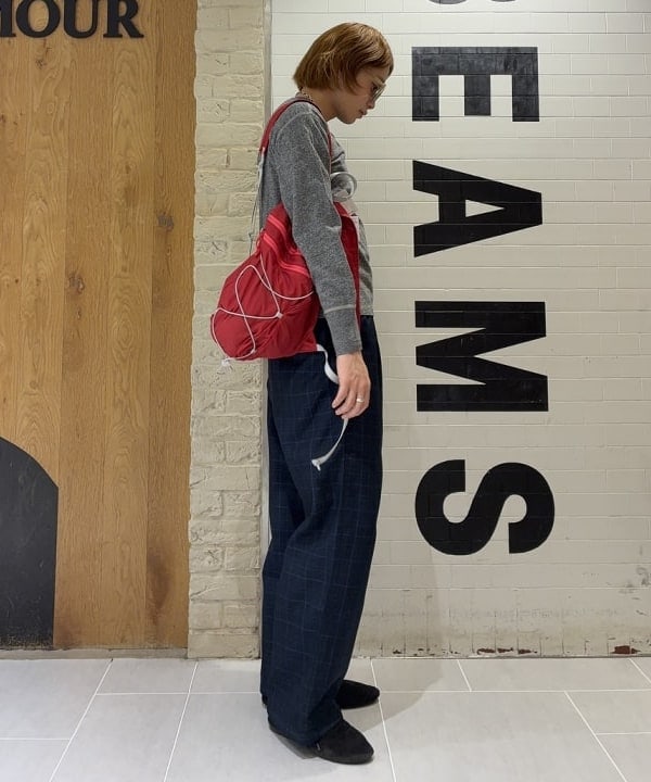 マツミヤさんの「BEAMS WOMEN｜【別注】Healthknit / クルーネック ロングスリーブ Tシャツ」を使ったコーディネート