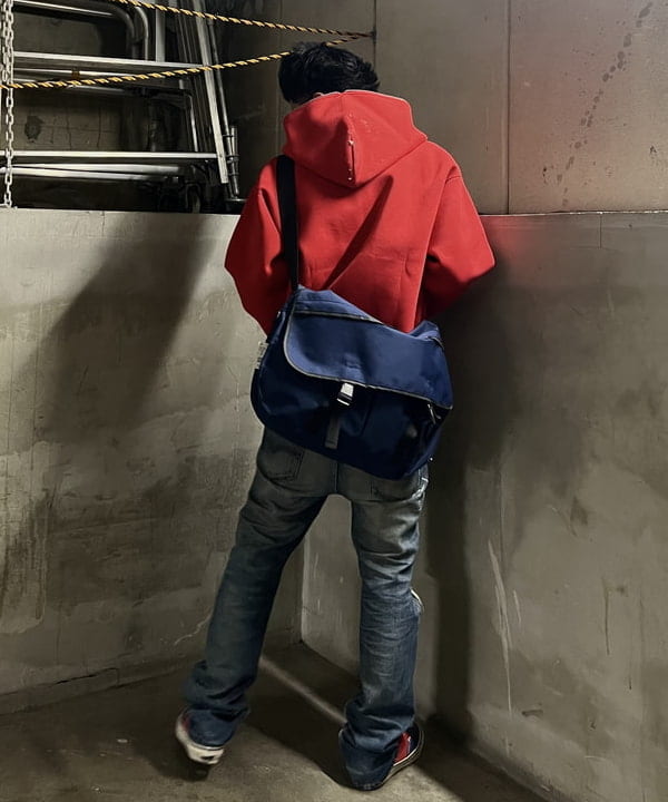 ムファサさんの「BEAMS WOMEN｜フルフェイス ジップアップ フーディ 【ワイドショートフィット】」を使ったコーディネート