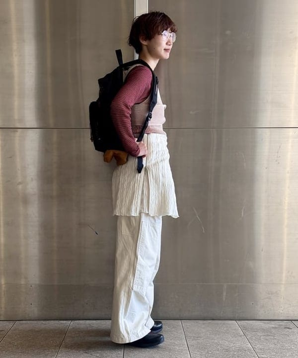 みりさんの「カット ジャカード ジップ シャツ」を使ったコーディネート