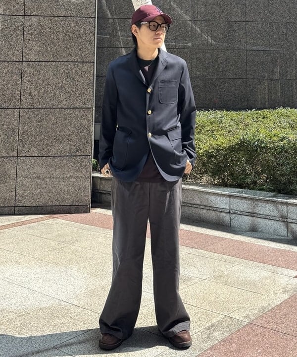 配島 孝明さんの「BEAMS WOMEN｜コンバット ウール 3ボタン ブレザー」を使ったコーディネート