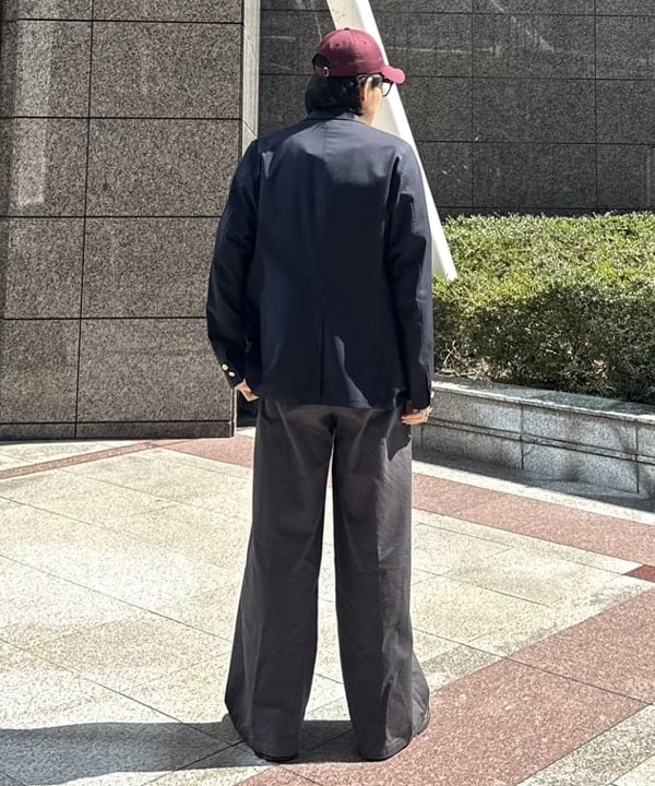 配島 孝明さんの「BEAMS WOMEN｜コンバット ウール 3ボタン ブレザー」を使ったコーディネート