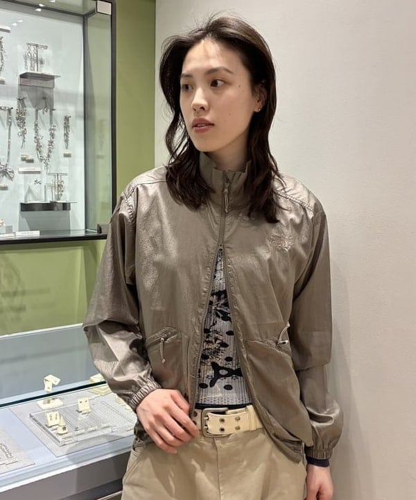 神坂 莉子さんの「BEAMS WOMEN｜スタッズ ベルト バッグ」を使ったコーディネート