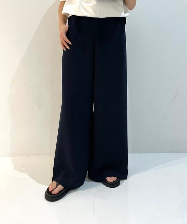 SAKAIさんの「BEAMS WOMEN｜COG THE BIGSMOKE / ALISON イージーパンツ」を使ったコーディネート