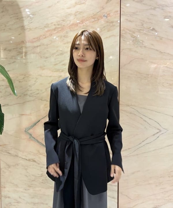 茂野 真楓さんの「BEAMS WOMEN｜ドライカルゼ ベルテッド ジャケット」を使ったコーディネート