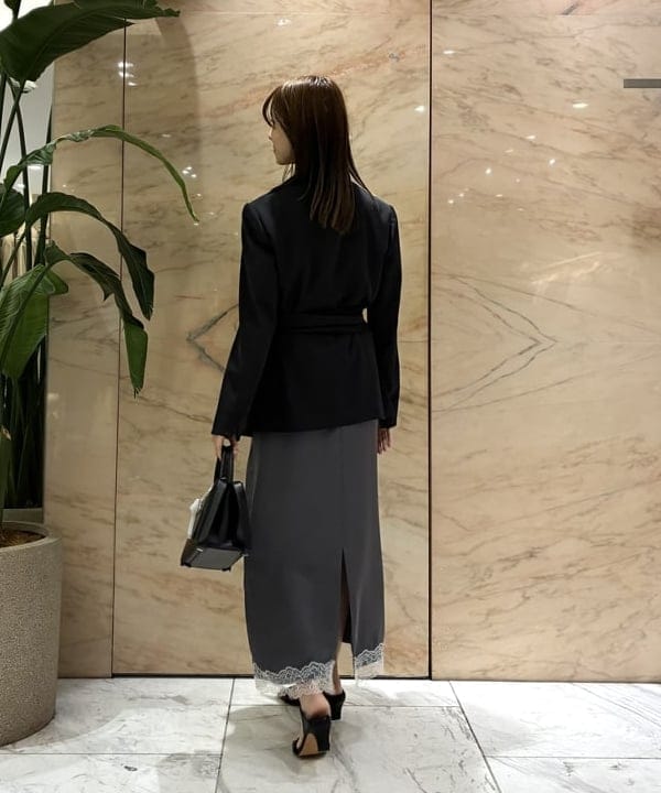 茂野 真楓さんの「BEAMS WOMEN｜ドライカルゼ ベルテッド ジャケット」を使ったコーディネート