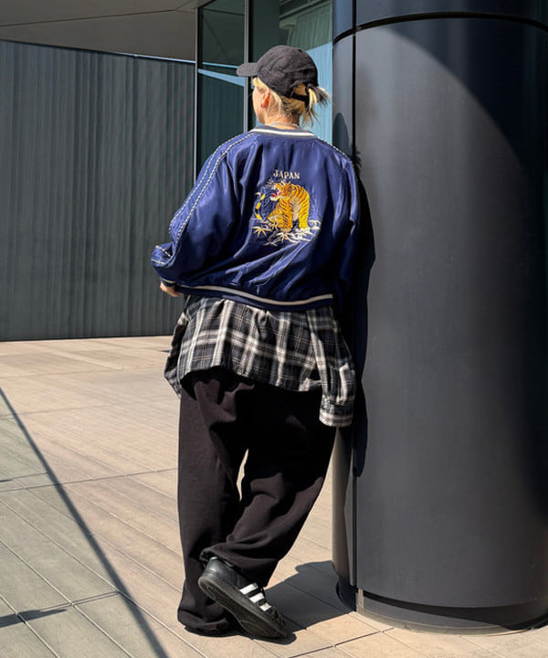 Heg.さんの「BEAMS WOMEN｜バルーンシルエット スウェットパンツ 【ワイドストレートフィット】」を使ったコーディネート