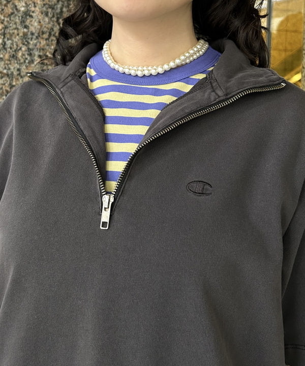 Sakiさんの「BEAMS WOMEN｜【別注】Champion / ハーフ ジップ Tシャツ」を使ったコーディネート