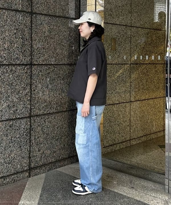Sakiさんの「BEAMS WOMEN｜【別注】Champion / ハーフ ジップ Tシャツ」を使ったコーディネート
