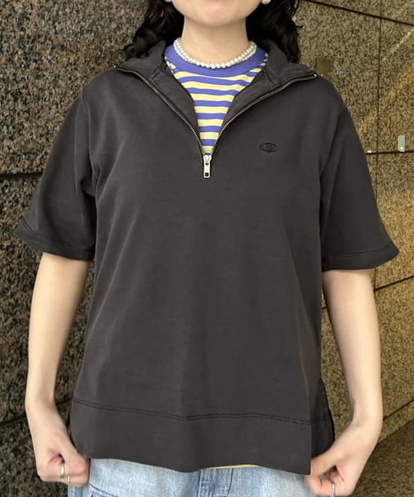 Sakiさんの「BEAMS WOMEN｜【別注】Champion / ハーフ ジップ Tシャツ」を使ったコーディネート