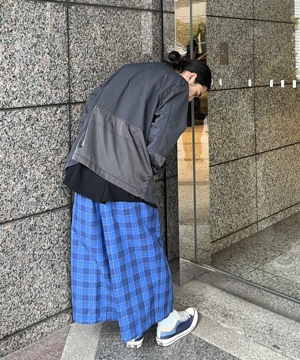 菊田 悠さんの「BEAMS WOMEN｜3ファブリック クレイジー M65 ジャケット【ワイドフィット】」を使ったコーディネート