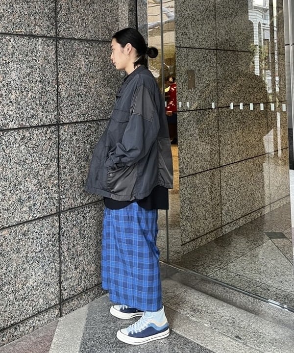 菊田 悠さんの「BEAMS WOMEN｜3ファブリック クレイジー M65 ジャケット【ワイドフィット】」を使ったコーディネート