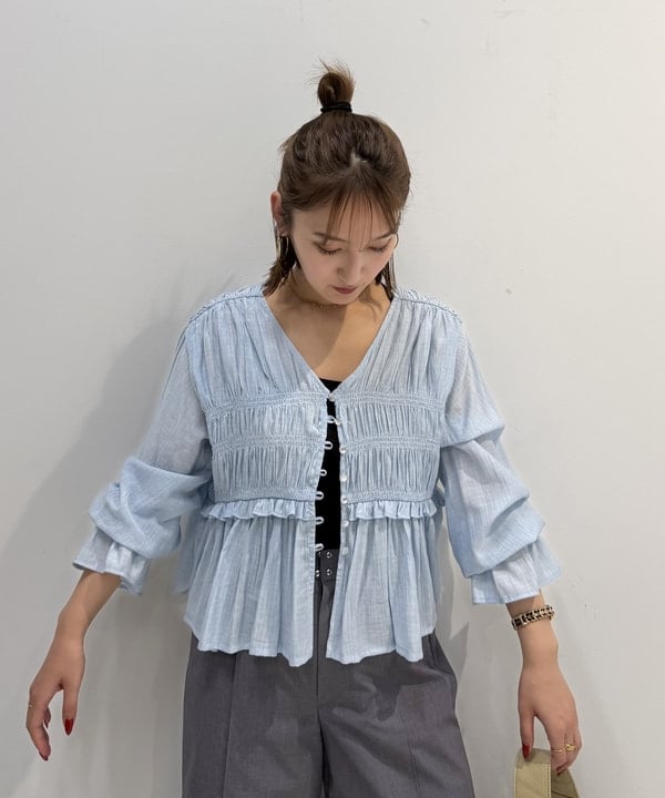 松本 佳菜子さんの「BEAMS WOMEN｜ハーフ レイヤード パンツ」を使ったコーディネート