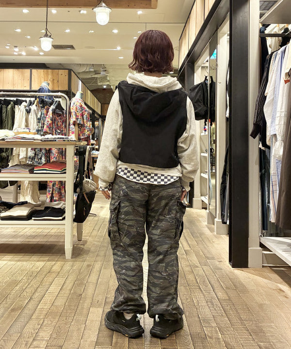 原口 愛さんの「BEAMS WOMEN｜スウェット ボレロ」を使ったコーディネート