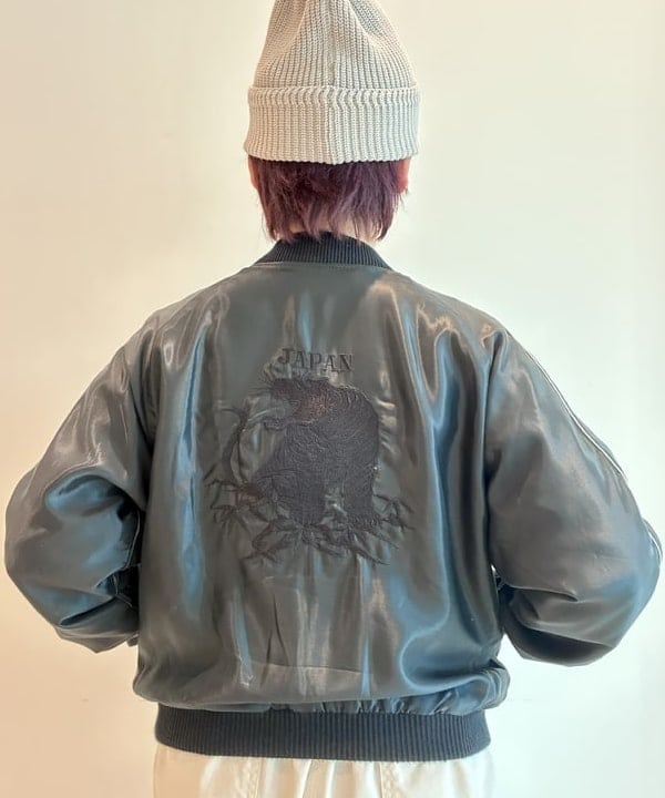 木村 梨香さんの「BEAMS WOMEN｜【別注】テーラー東洋 / 50th 50％ スカジャン」を使ったコーディネート