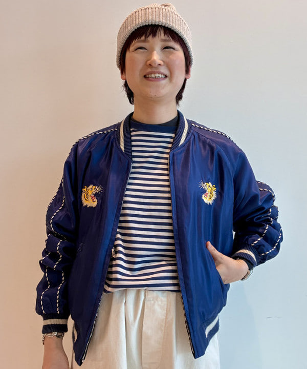木村 梨香さんの「BEAMS WOMEN｜【別注】テーラー東洋 / 50th 50％ スカジャン」を使ったコーディネート