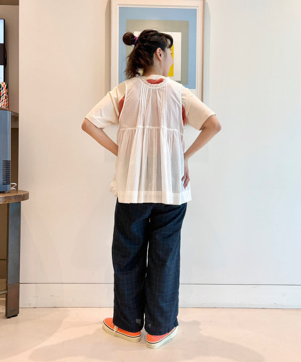 おのすさんの「BEAMS WOMEN｜【別注】Gramicci / チェック イージーパンツ」を使ったコーディネート