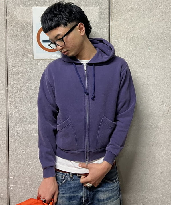 ムファサさんの「BEAMS WOMEN｜【別注】Healthknit &times; maturely / トンプキンス フルジップ パーカー」を使ったコーディネート