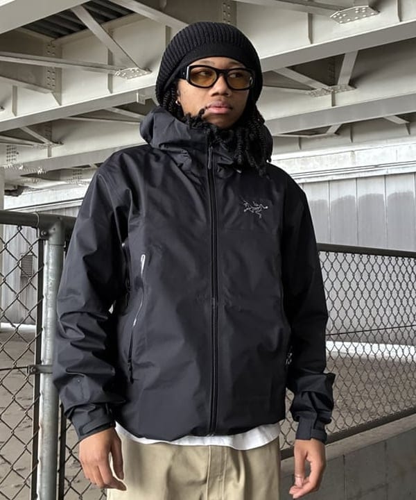 NADEL ナデールさんの「BEAMS WOMEN｜ARC&rsquo;TERYX / Beta SL Jacket」を使ったコーディネート