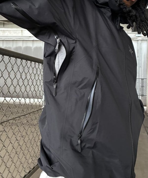 NADEL ナデールさんの「BEAMS WOMEN｜ARC&rsquo;TERYX / Beta SL Jacket」を使ったコーディネート