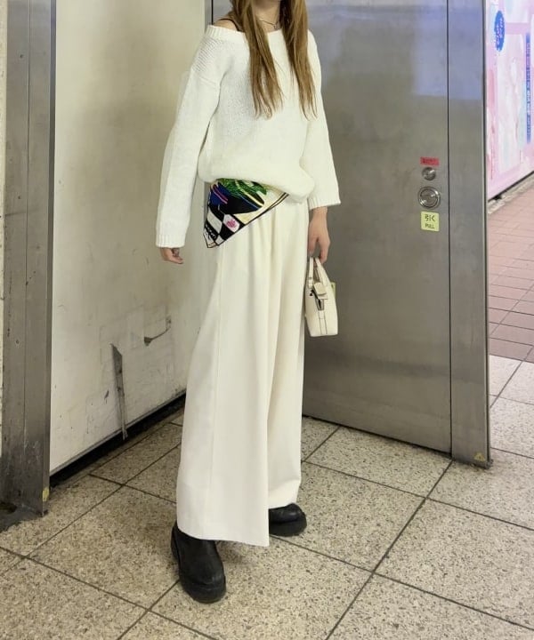 CHIHIROさんの「BEAMS WOMEN｜コットン ローゲージ ロングスリーブ プルオーバー」を使ったコーディネート